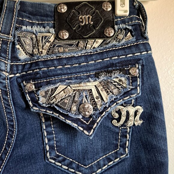 Miss Me Signature Rise Slim Boot Jeans W/Rhinestone Embellishments&Leather Pocke - Picture 3 of 10